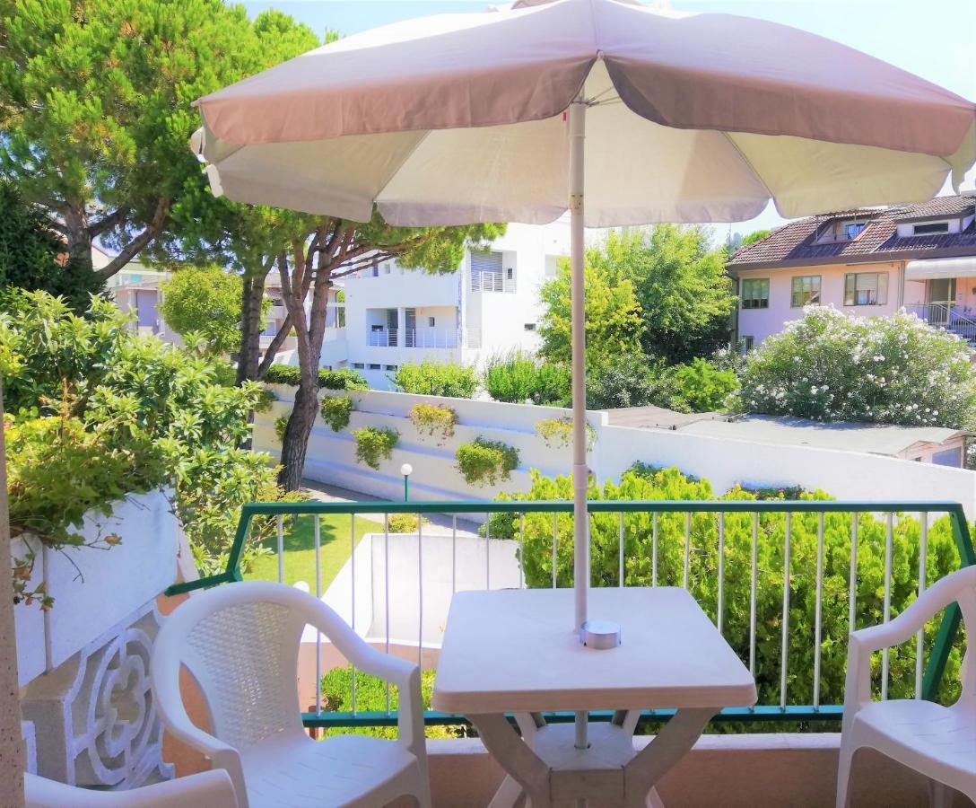 B&C Apartments Lido di Jesolo Exterior foto