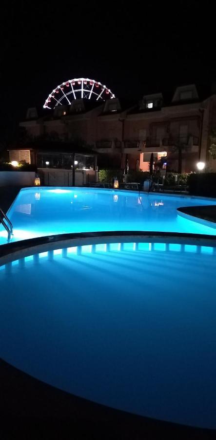 B&C Apartments Lido di Jesolo Exterior foto
