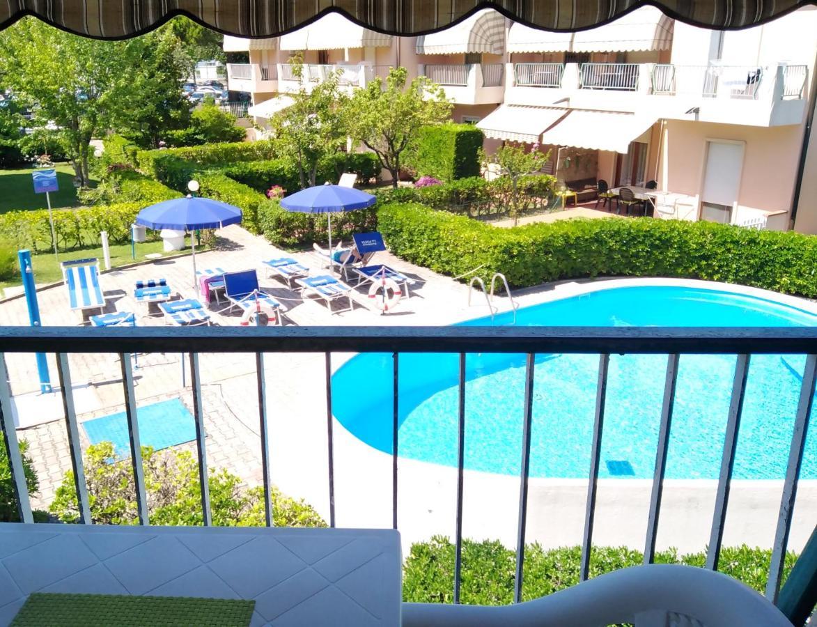 B&C Apartments Lido di Jesolo Exterior foto