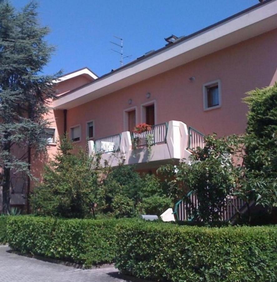 B&C Apartments Lido di Jesolo Exterior foto